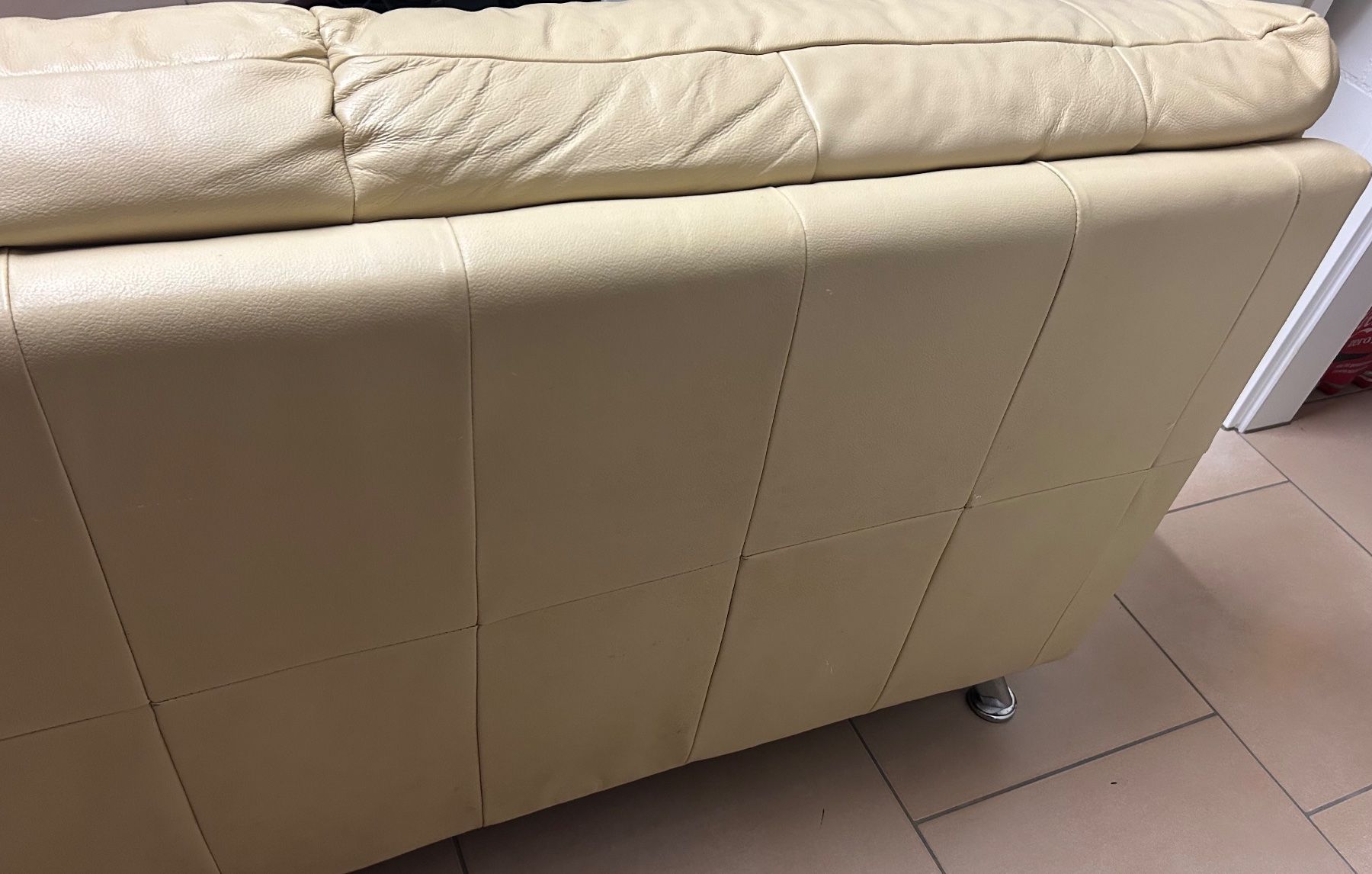 Sofas: Leder-Ecksofa mit Schlaffunktion in Hellbeige – D'occasion à Subingen par Fand67 2