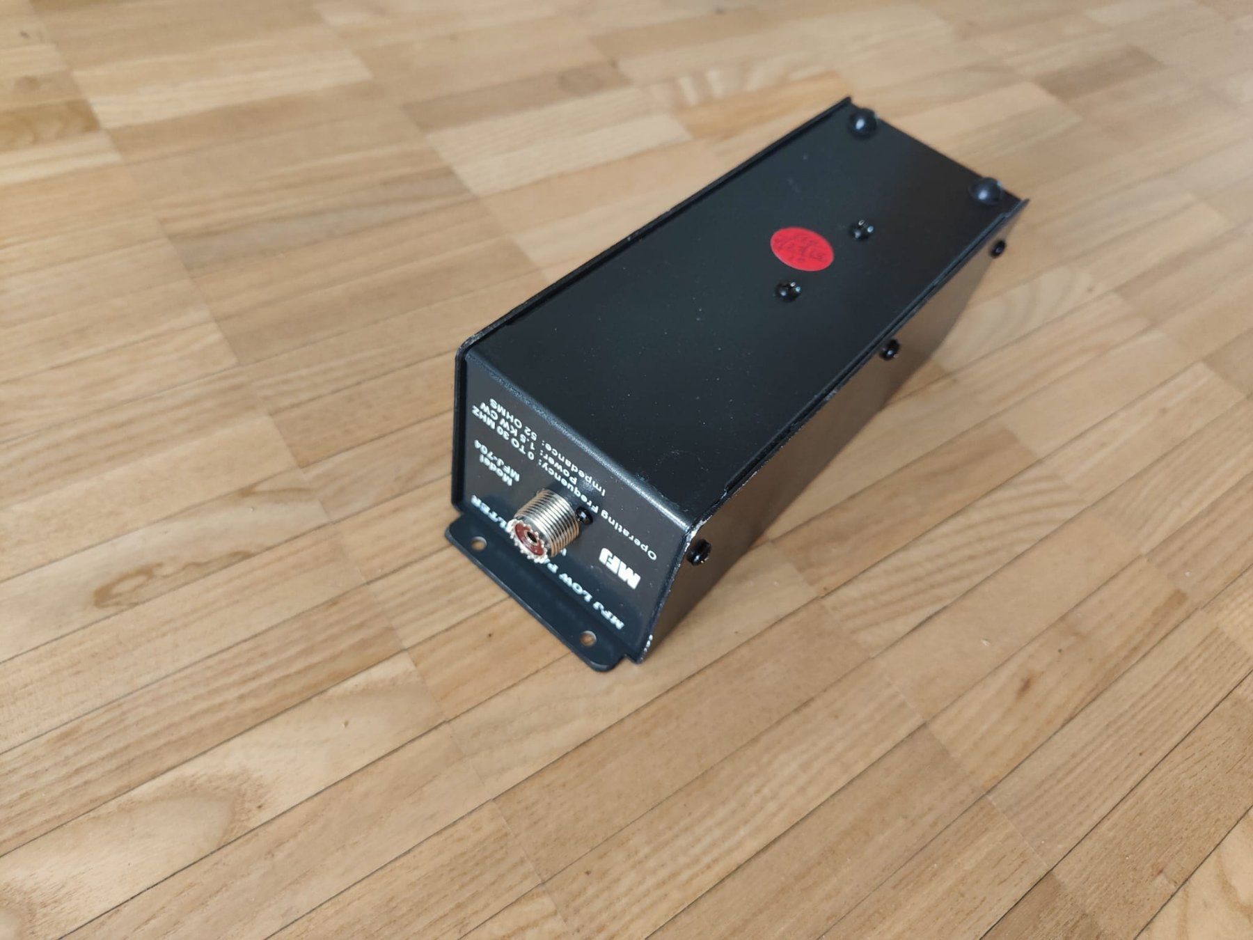 Radiocomunicazione: MFJ 704 Low Pass Filter – Nuovo (secondo la descrizione) da Olten venduto da Hb9ocr