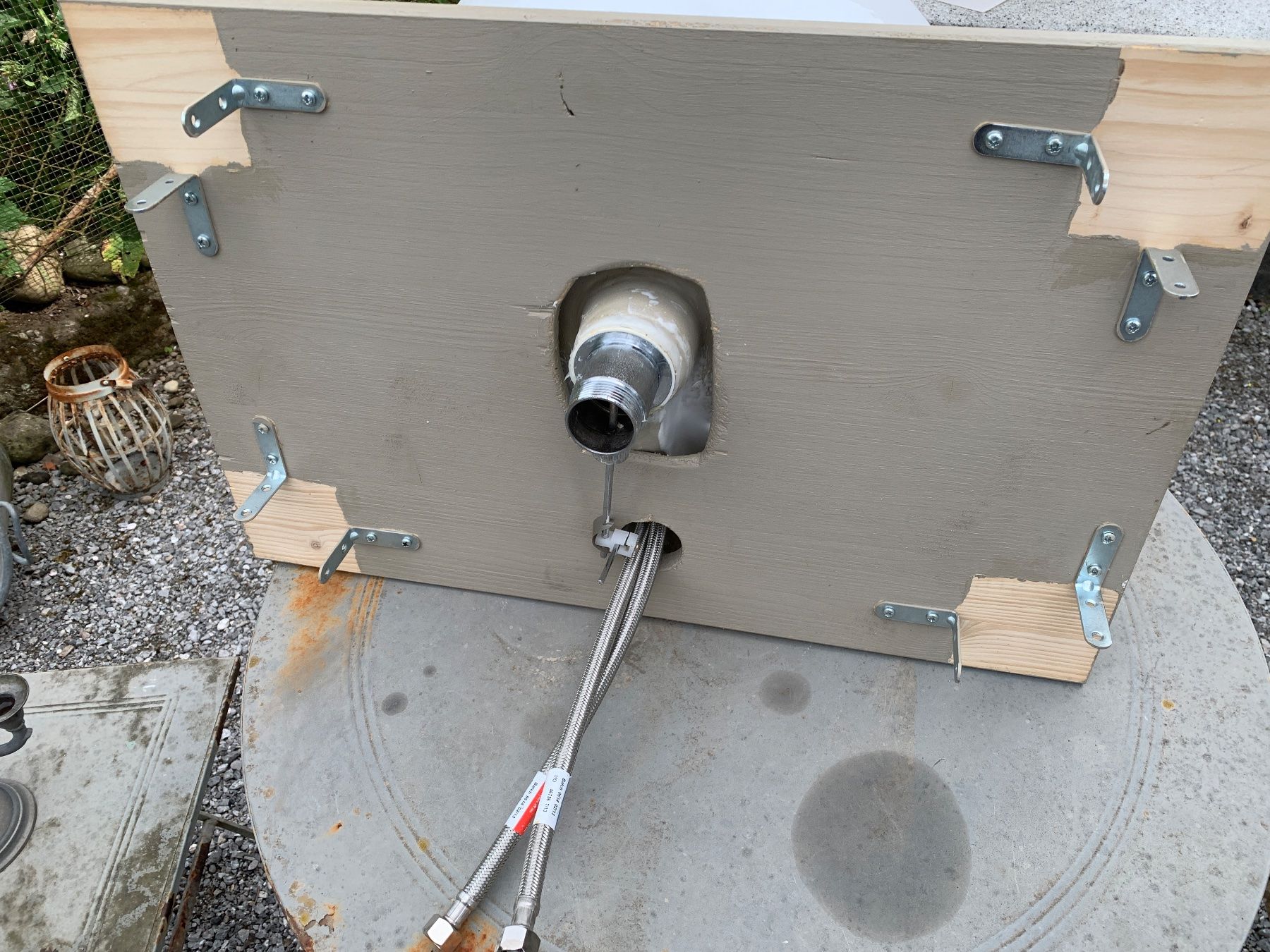 Lavabi & lavandini: Lavabo mit Armatur – Usato da Büetigen venduto da inf_9gyb 8