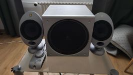 KEF Lautsprecher+ Logitech Z2300 2.1 Subwoofer (Ready setup)