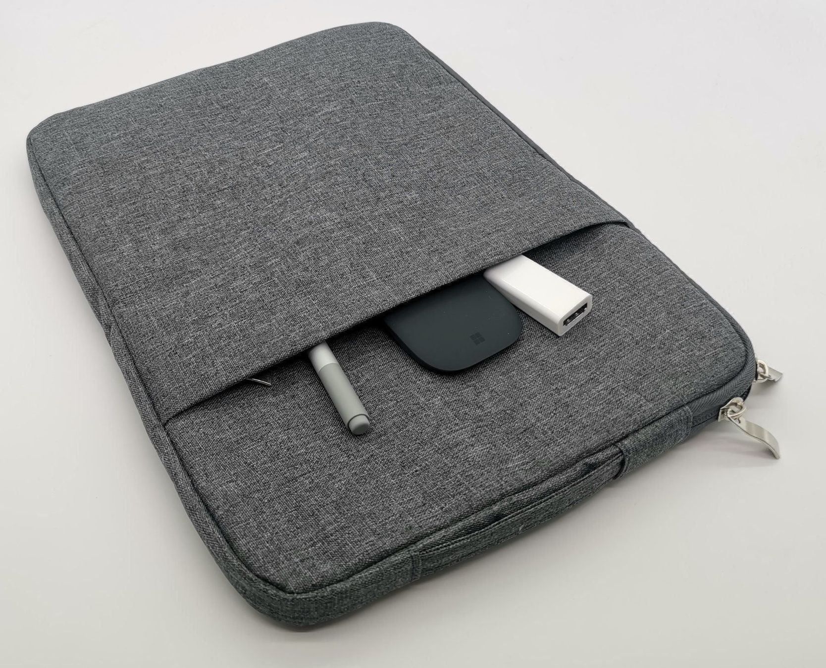 Taschen: Microsoft Surface Pro Tasche - grau / 13" / 12.3" – Neu (gemäss Beschreibung) aus Niederglatt ZH von K1r7