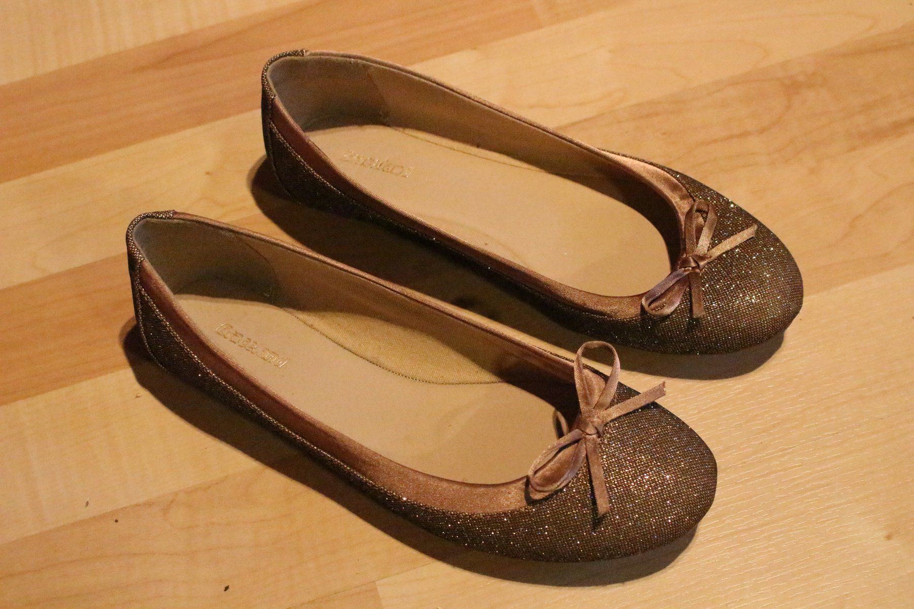 Scarpe da donna: Ballerinas – Nuovo (secondo la descrizione) da Heimiswil venduto da triskeli