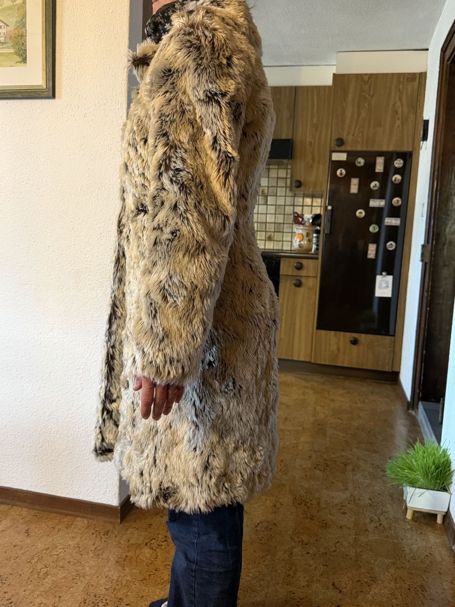 Cinque Cappotti: CINQUE Kunstfell Wintermantel! – Usato da Bergdietikon venduto da mel_2vyy 6
