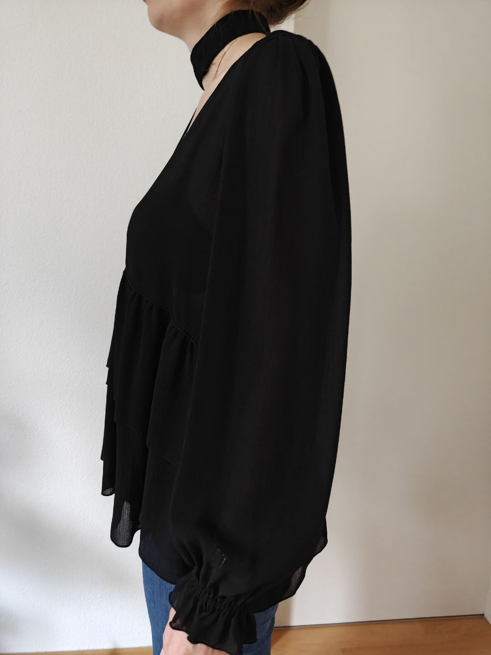 Camicette: HUGO Boss Bluse schwarz Gr. 40 – Usato da Olten venduto da Edelw1ss 1