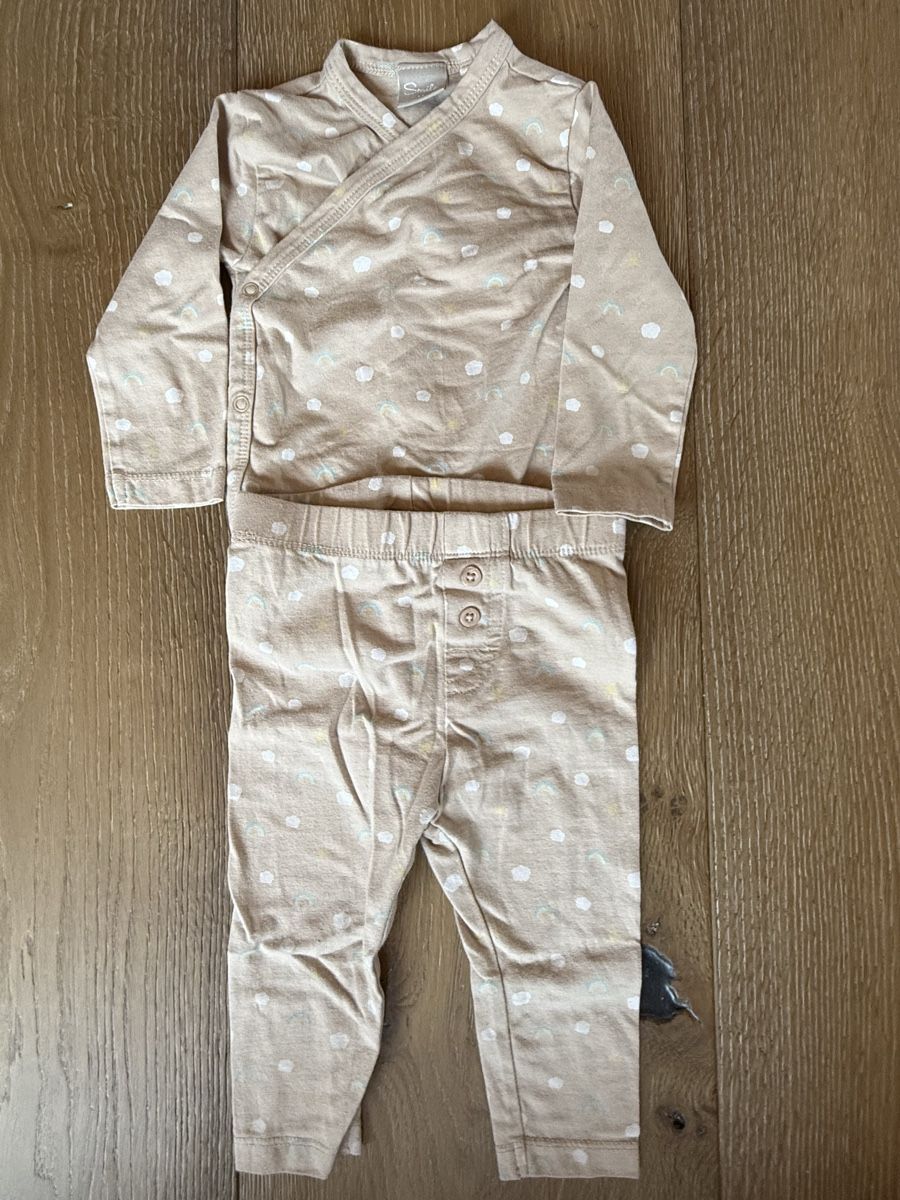 Lotti & Set di vestiti: Set Regenbogen Grösse 68 – Usato da Pragg-Jenaz venduto da gobrist 2