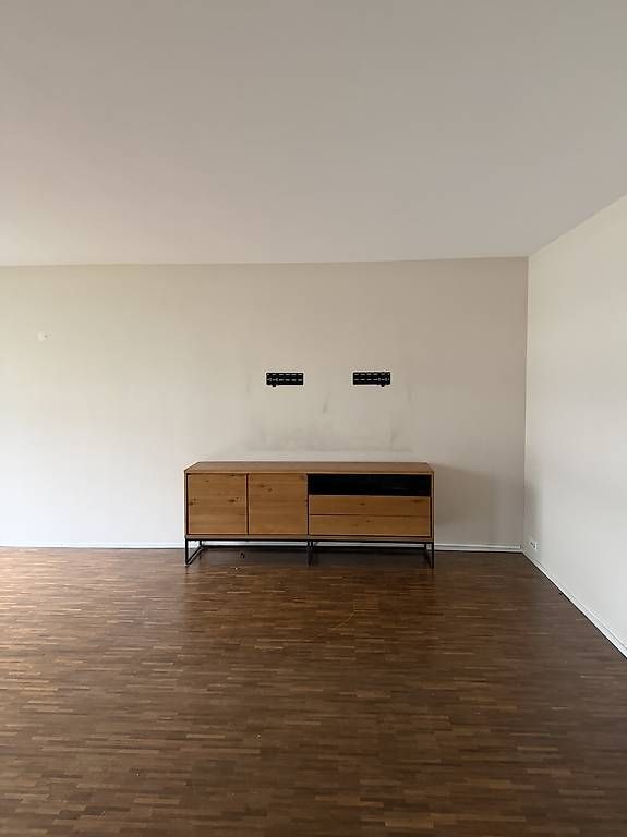 Kommoden: Westwing Sideboard Eichenfurnier guter Zustand – Gebraucht aus Glattpark(Opfikon) von dic_7gxr 2