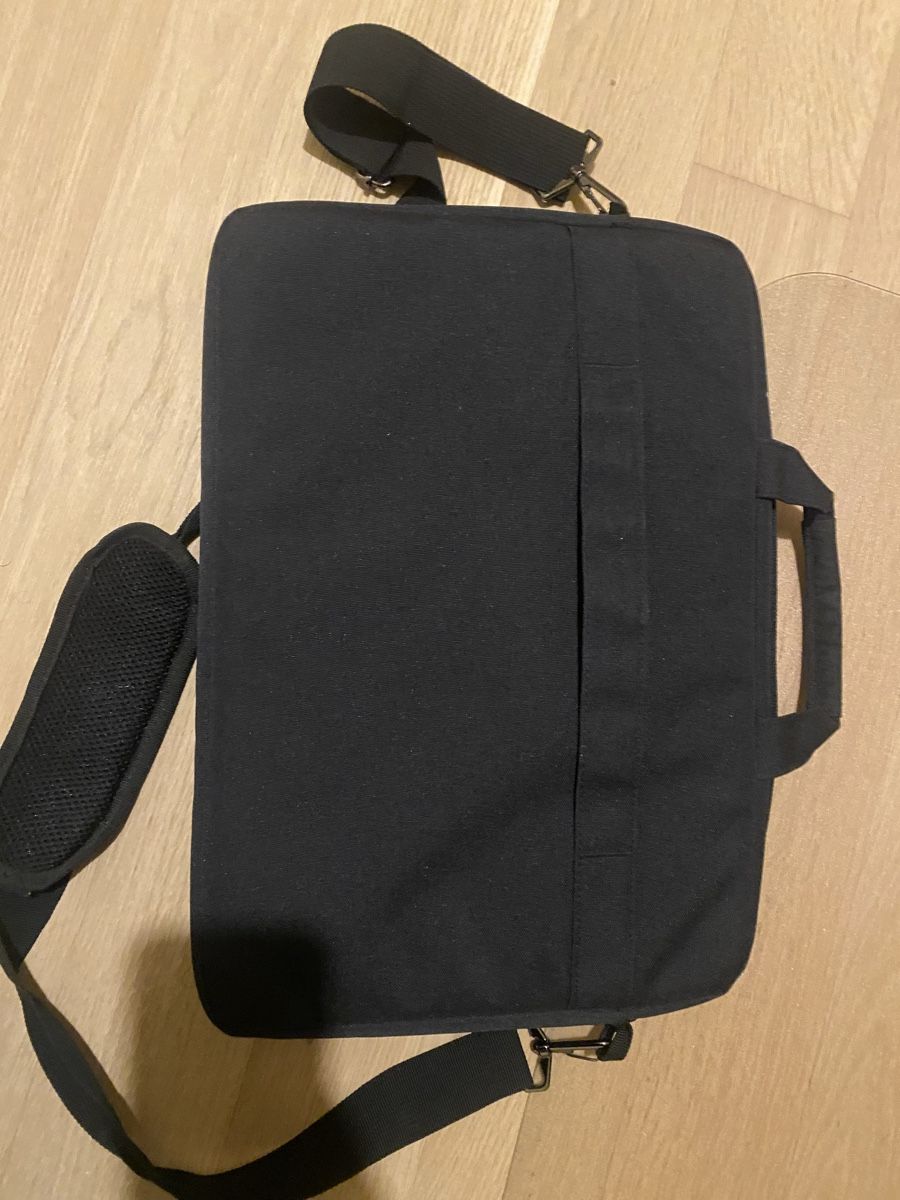 Borse: Sacoche ordinateur portable PORT – Usato da Bussigny venduto da Pauline.dbs 3