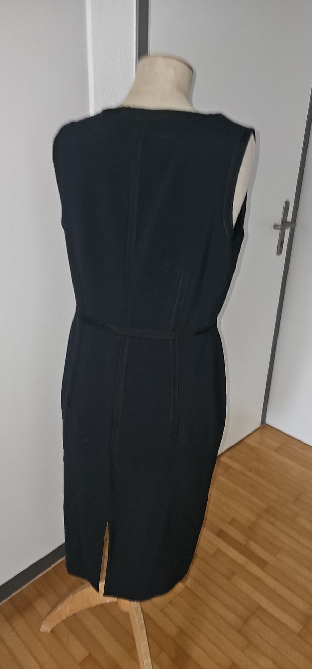 Kleider: Jäger Jaeger England Kleid  Etuekleid – Gebraucht aus Riedikon von Winter21. 4