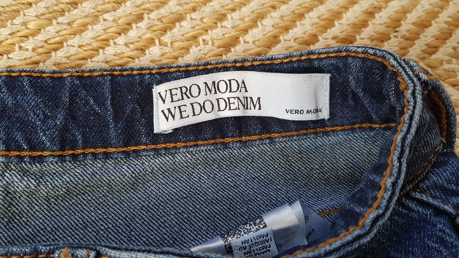 Vero Moda Jeans: Vero Moda Jeans 27/32 S High Waist – Usato da Menznau venduto da Valinor 2