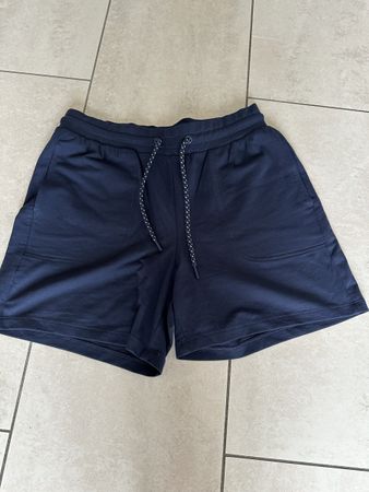 Bequeme Shorts Gr. M, neu