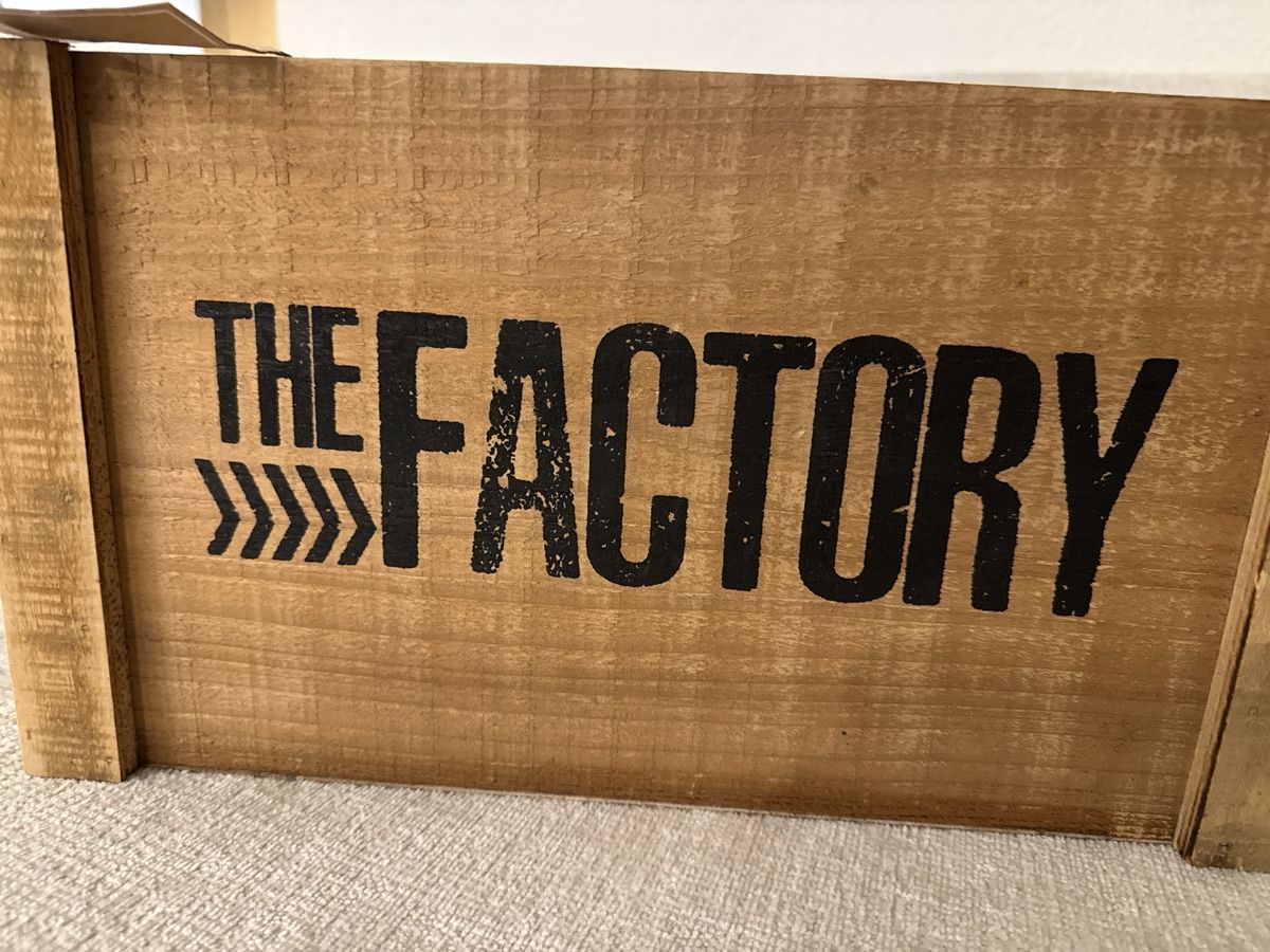 Altro in Decorazioni & Accessori: Holzkiste "The Factory" – Nuovo (secondo la descrizione) da Urdorf venduto da kaaaariin 3