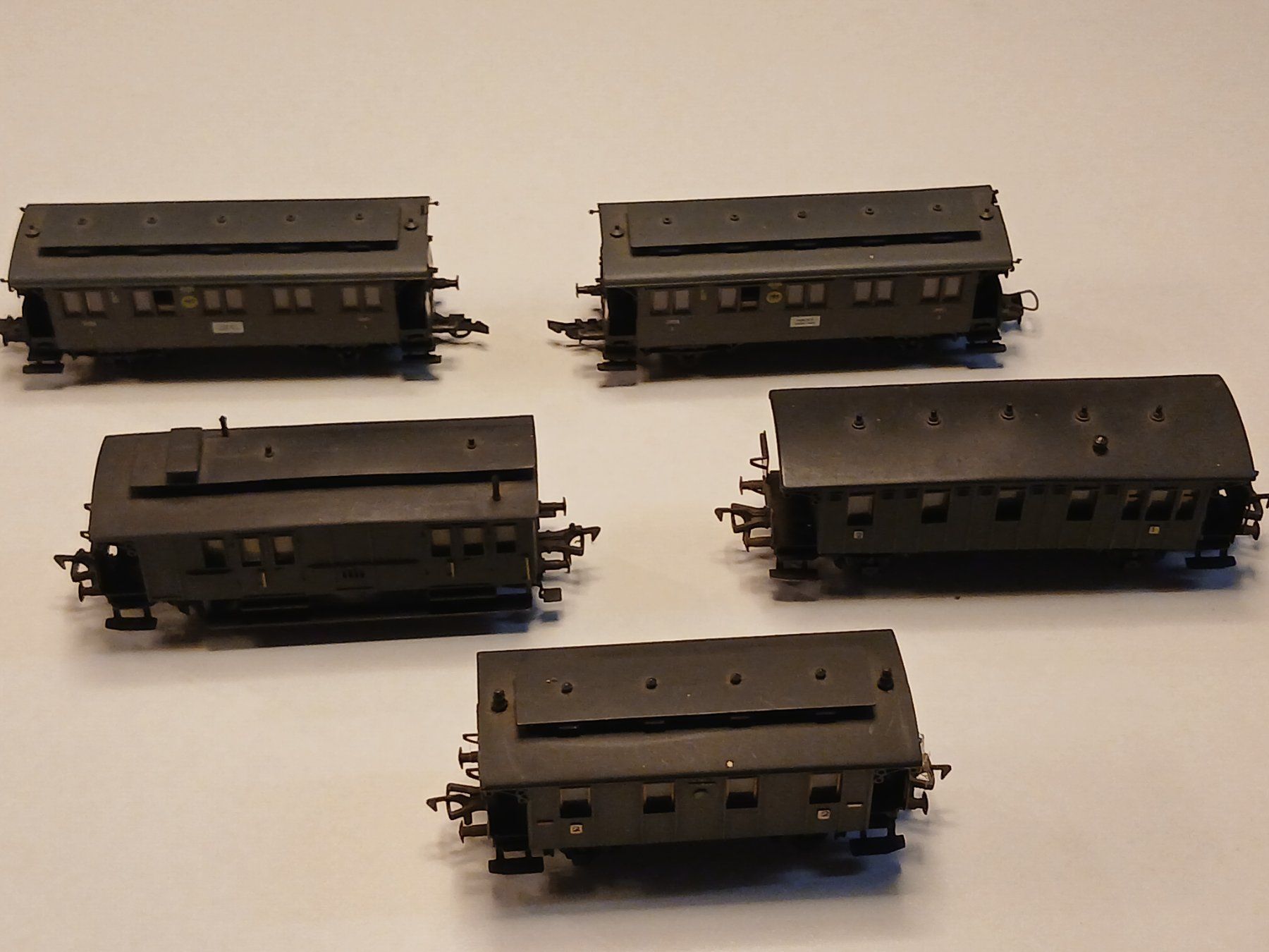 Modellini di ferrovie: Model Eisenbahn Wagen Spur H0 – Usato da Rüfenacht BE venduto da zur_2s9l