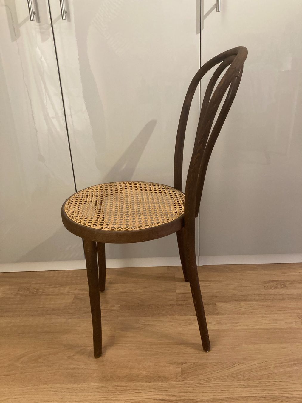 Chaises: THONET Stuhl Geflecht Sitzmöbel Holz – D'occasion à Winterthur par rox_n5tg 2
