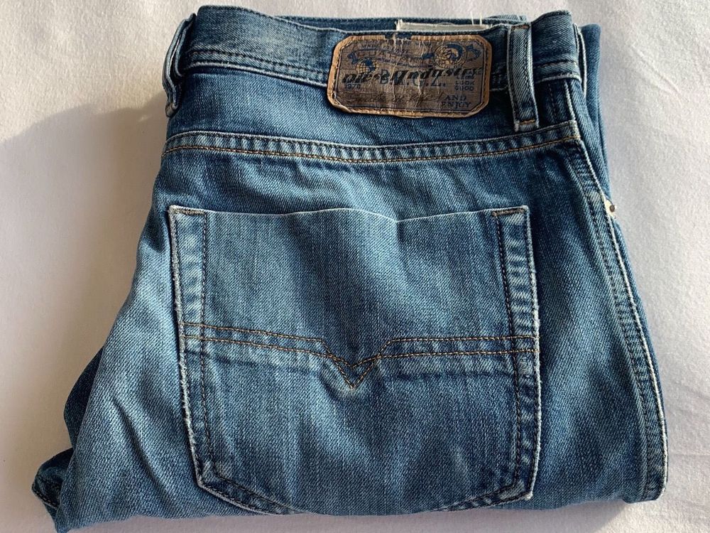 Jeans Diesel Tepphar Selvedge Denim - Taille W30 L32 - Coupe Slim - Occasion Très Bon état