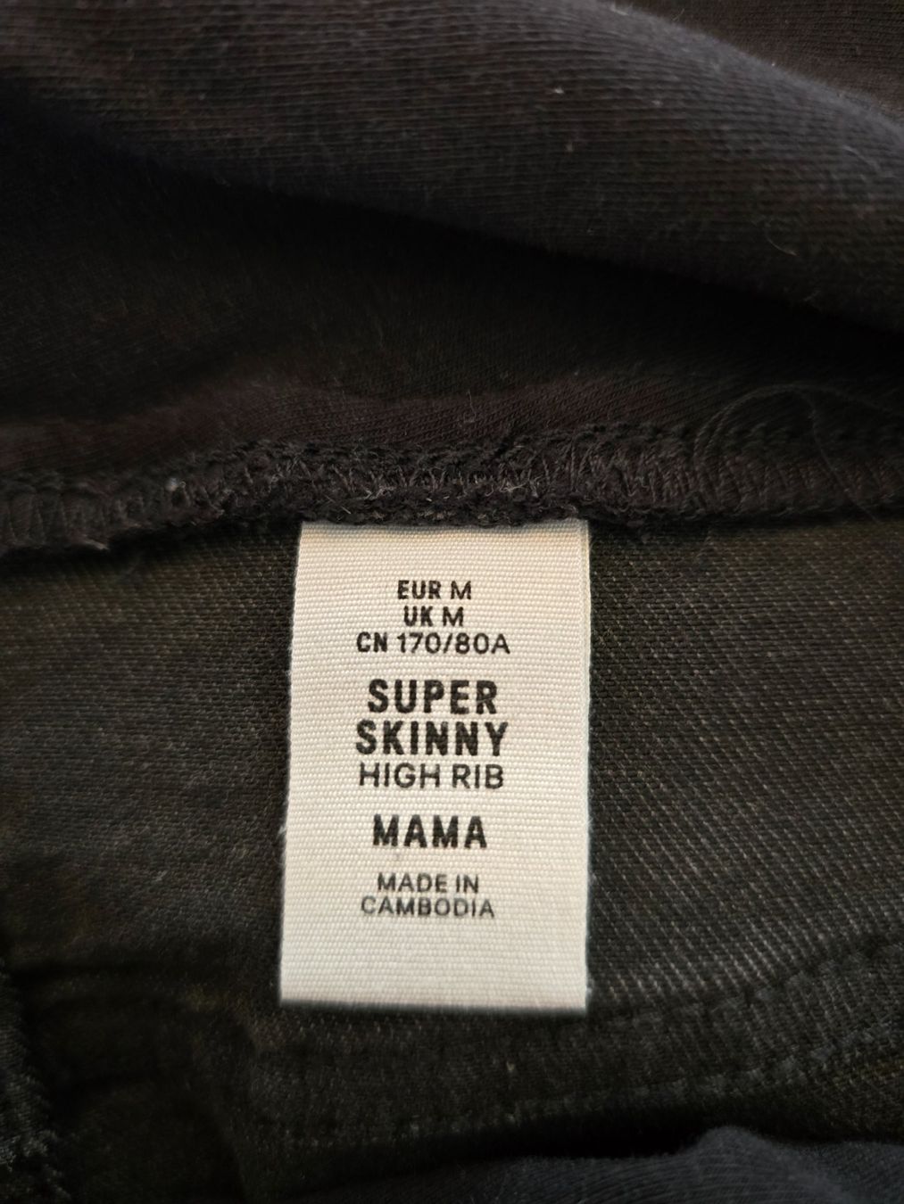 H&M Jeans: Schwangerschafts-Jeans Gr. M – Usato da Zäziwil venduto da Seisler 2