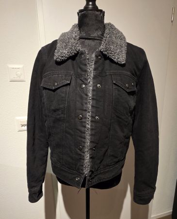 Warme ONLY Jeansjacke mit Teddyfell, Grösse 42, neuwertig