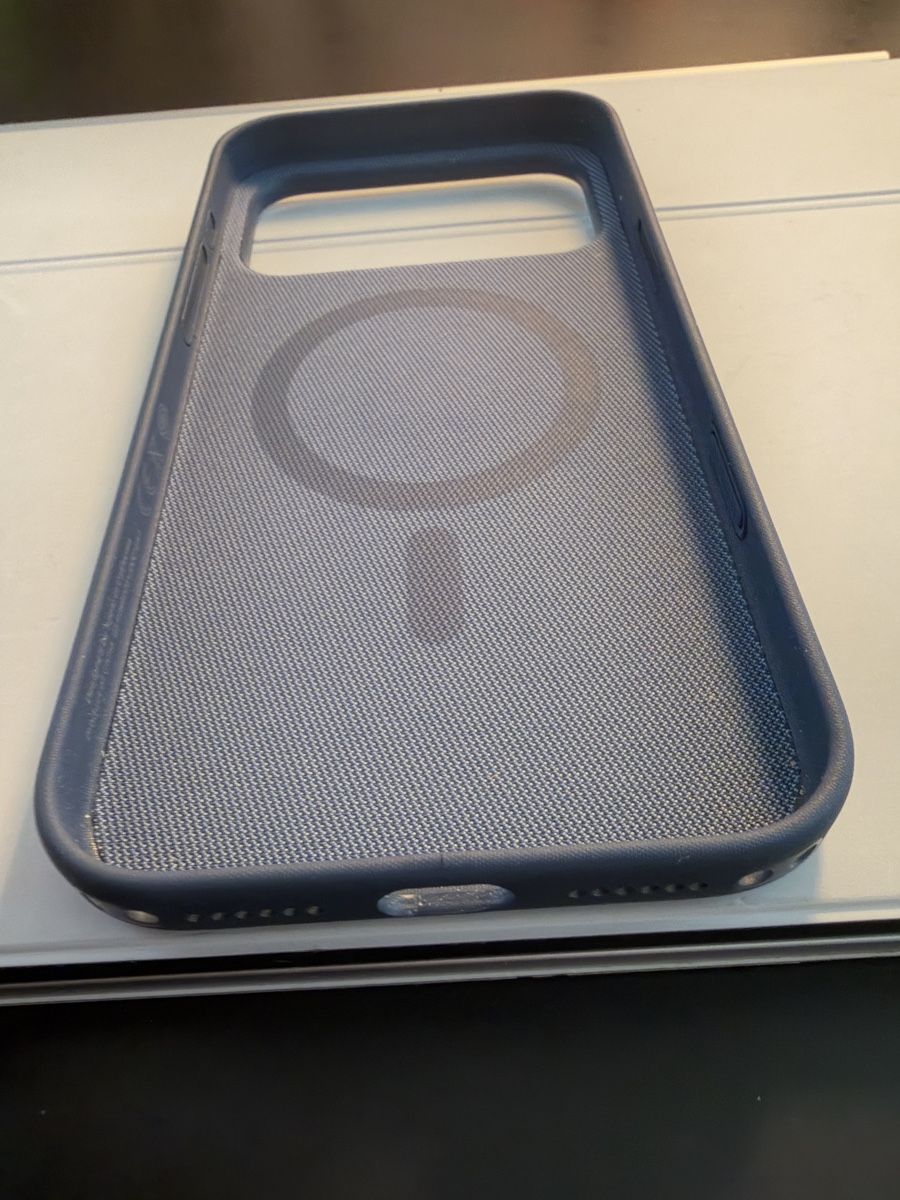 Apple Handys / Smartphones: Apple iPhone 18 Pro Max blau inklusive TechWoven Case neu – Gebraucht aus Adligenswil von vogelhmv 4