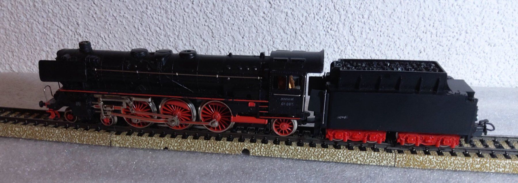 Märklin Trains électriques: Märklin 01 097 – Défectueux à Safnern par Leila2 1