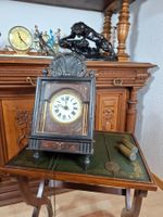 Antike Schwarzwälder Wanduhr Standuhr mit Gewichten Holz