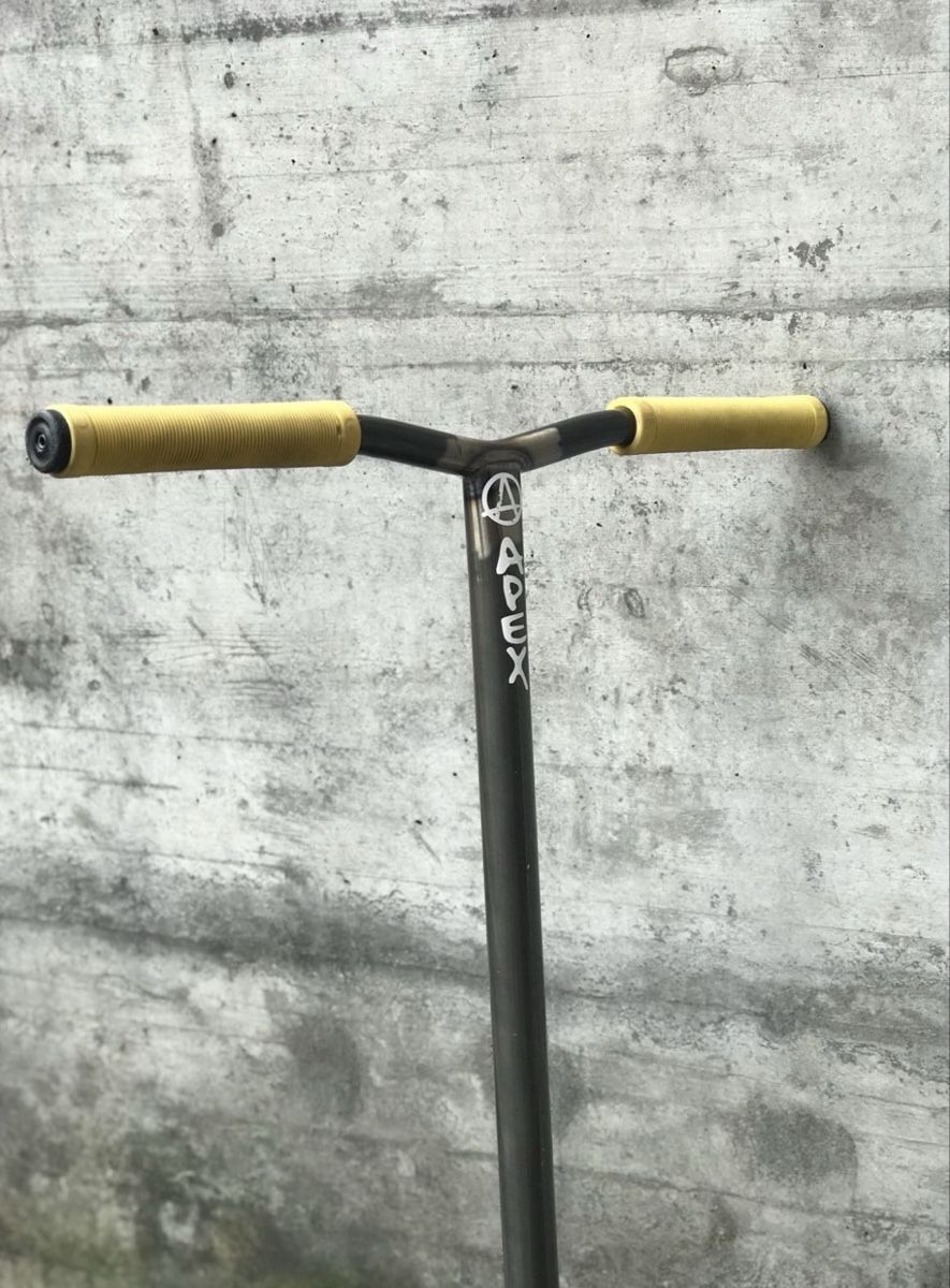Kickboard: Custom Apex Scooter – Usato da Bern venduto da 35_bbw 1