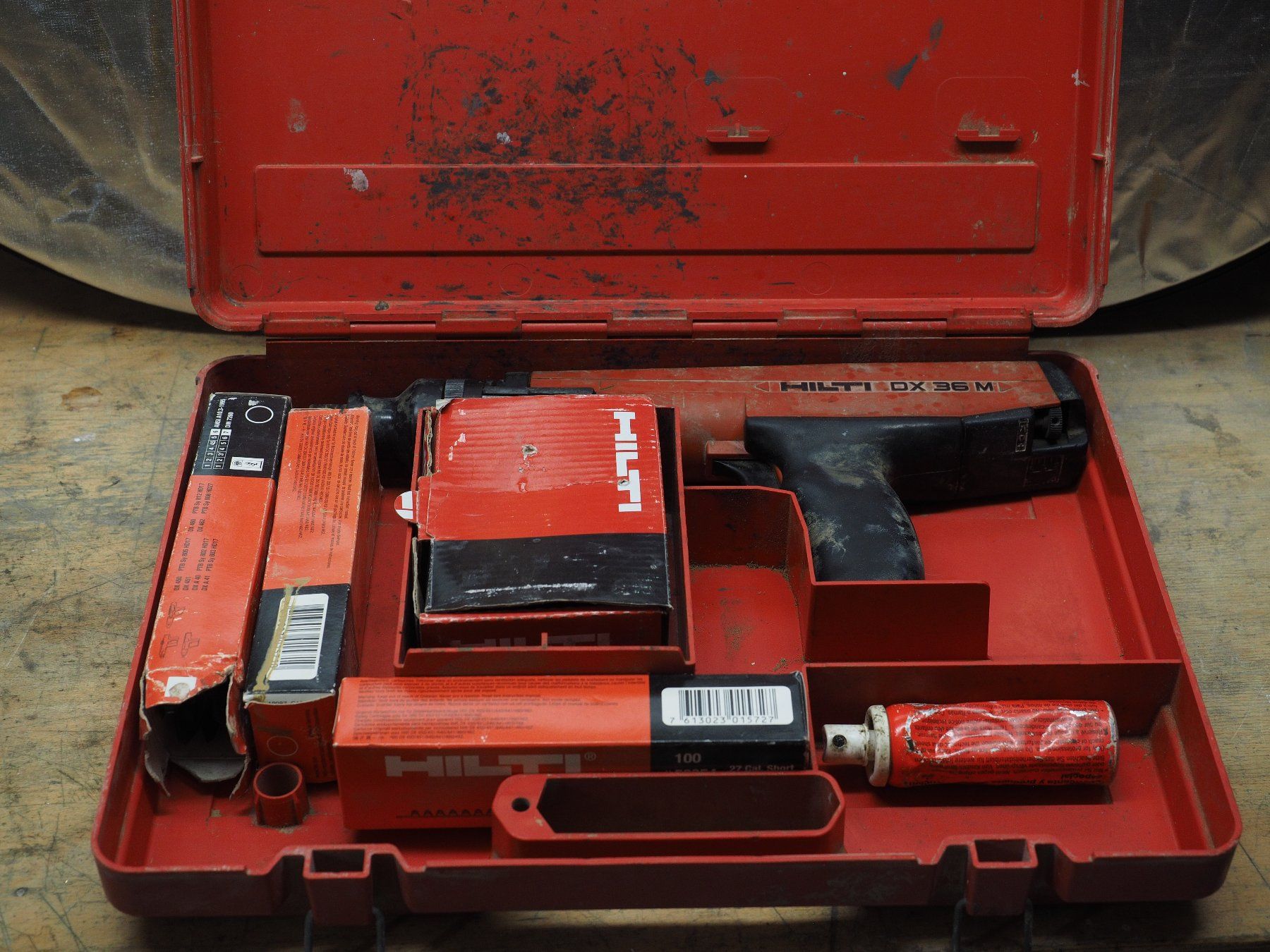Hilti Tous les outils: Schussapparat   "HILTI DX36M" – D'occasion à Arboldswil par Alexis46 1