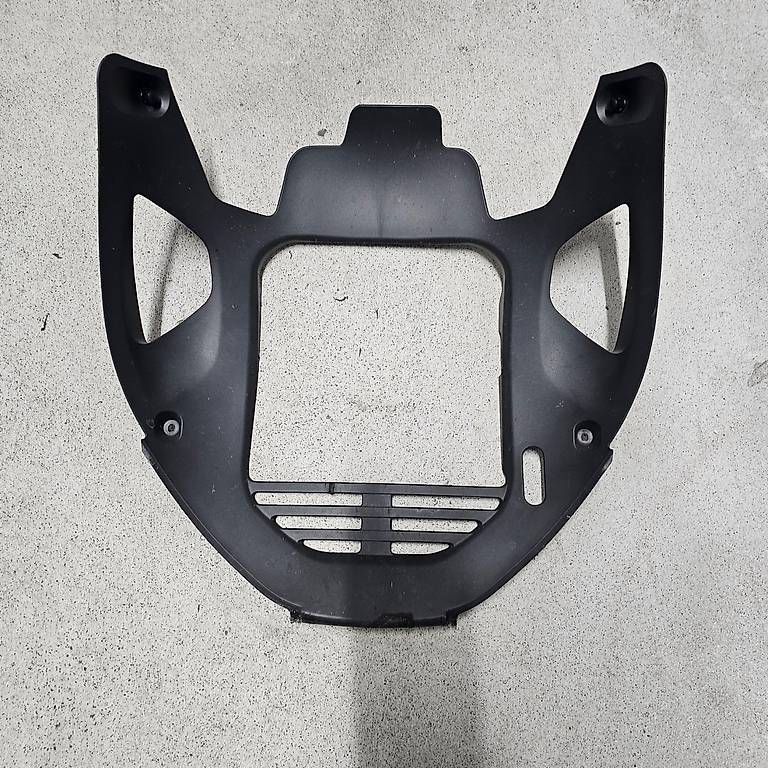 Tutti pezzi di ricambio per scooter: Burgman 650 Verkleidung Kühler – Usato da Zürich venduto da lager03