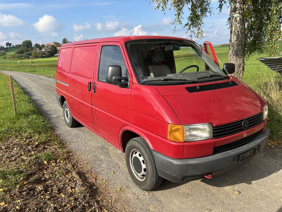 VW Camping Fahrzeuge: VW T4 Camper für Abenteuer – Gebraucht aus Oberbipp von JLO26 1