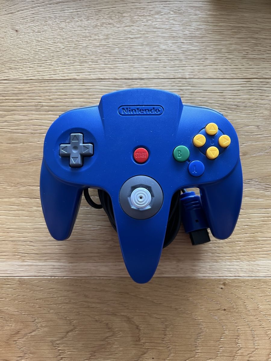 Nintendo Controller: Nintendo 64 Controller blau – Usato da Schönenbuch venduto da retrohunter