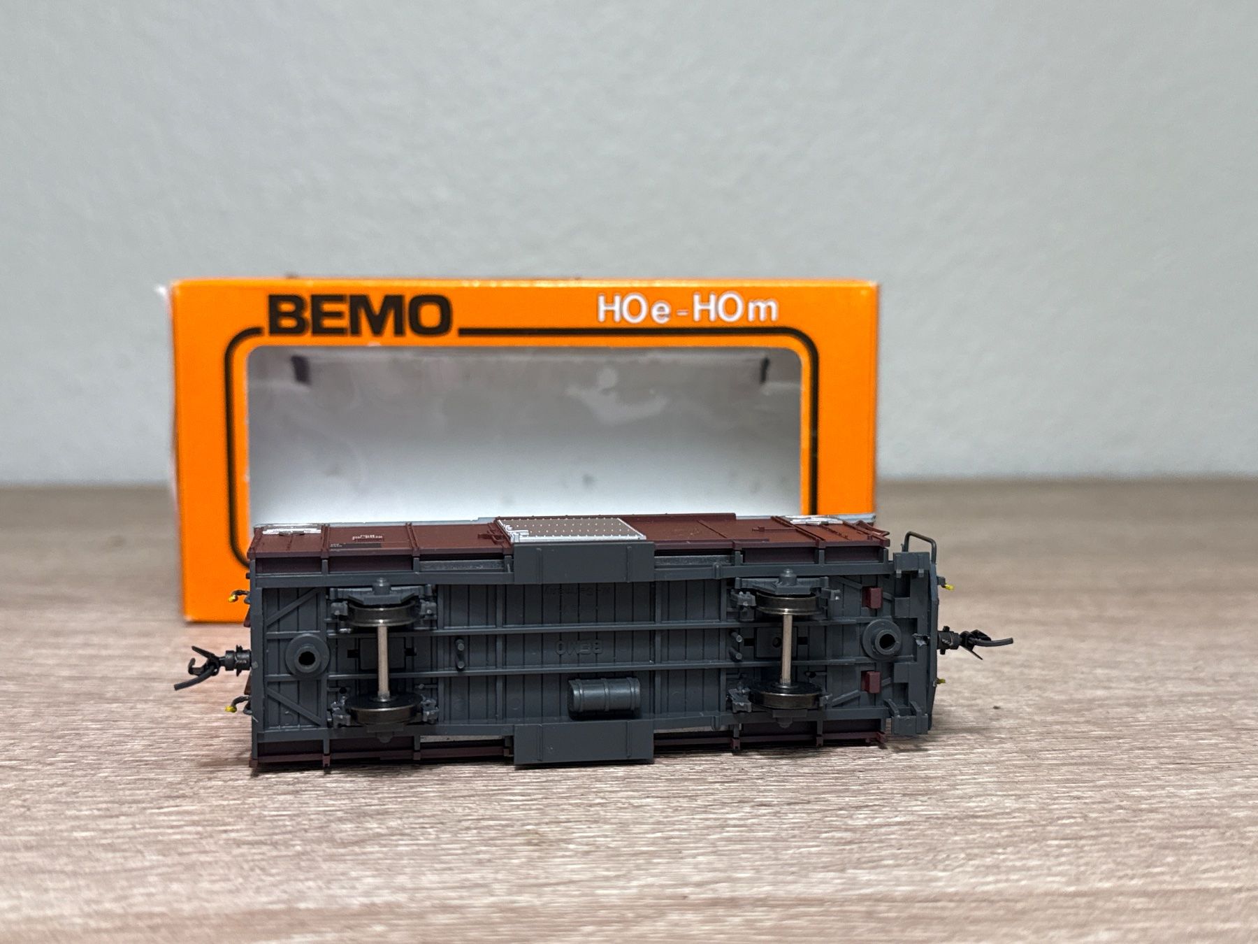 Bemo Modellini di ferrovie: Bemo 2250 105 Güterwagen RhB H0m – Usato da St-Aubin-Sauges venduto da tantome 4