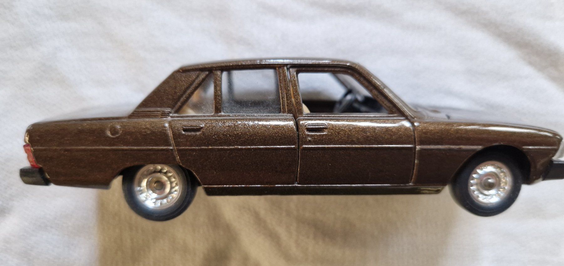 Peugeot Voitures modèles: SOLIDO PEUGEOT 604 – D'occasion à Bilten par Mic2022 2