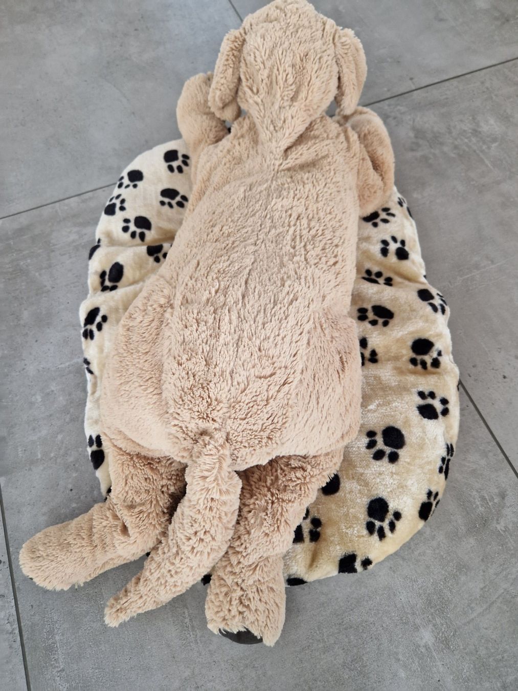 Ikea Giocattoli: Hundekissen mit Kuscheltier-Hund – Usato da Dagmersellen venduto da ejord 1