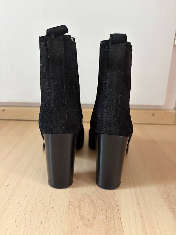Damenschuhe: JONAK PARIS Wildleder Stiefel Gr. 39 – Gebraucht aus Wittenbach von Lenitalasirena 3