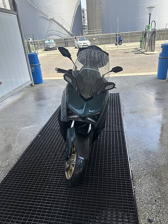 Yamaha Scooter: Scooter Yamaha XMAX 300 Techmax – Usato da Genève venduto da diak203 4