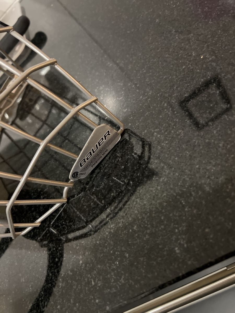 Griglie e Inferriate: Gitter für Hockeyhelm – Nuovo (secondo la descrizione) da Huttwil venduto da Karly24 1