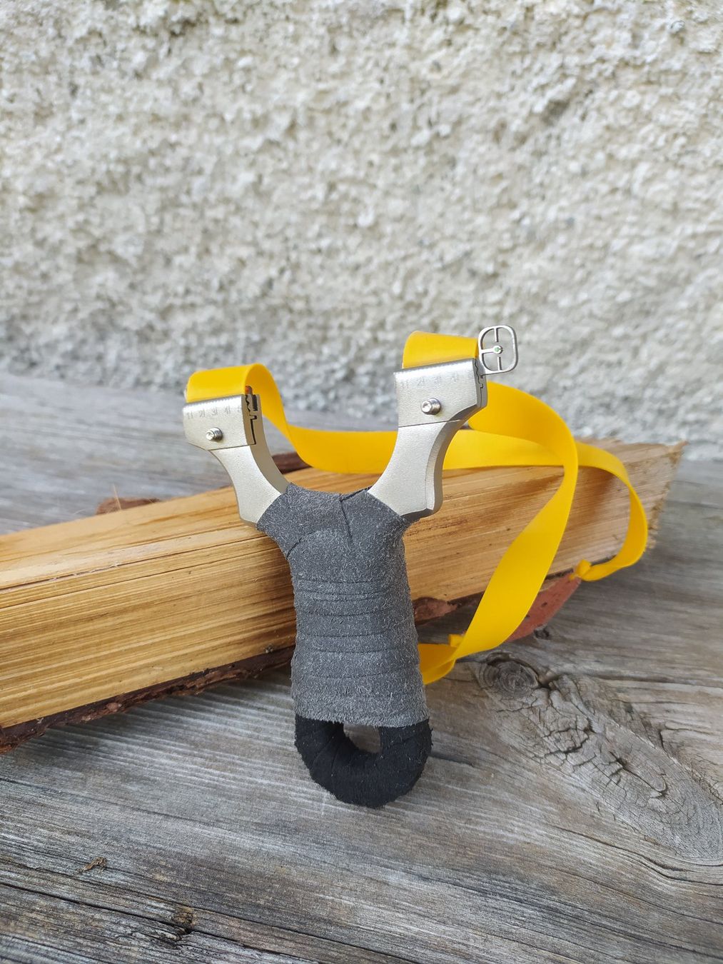 Tiro con l'arco: Professionelle Jagd Schleuder, Steinschleuder-Set – Nuovo (secondo la descrizione) da Tumegl/Tomils venduto da Steinschleuder-Shop 1