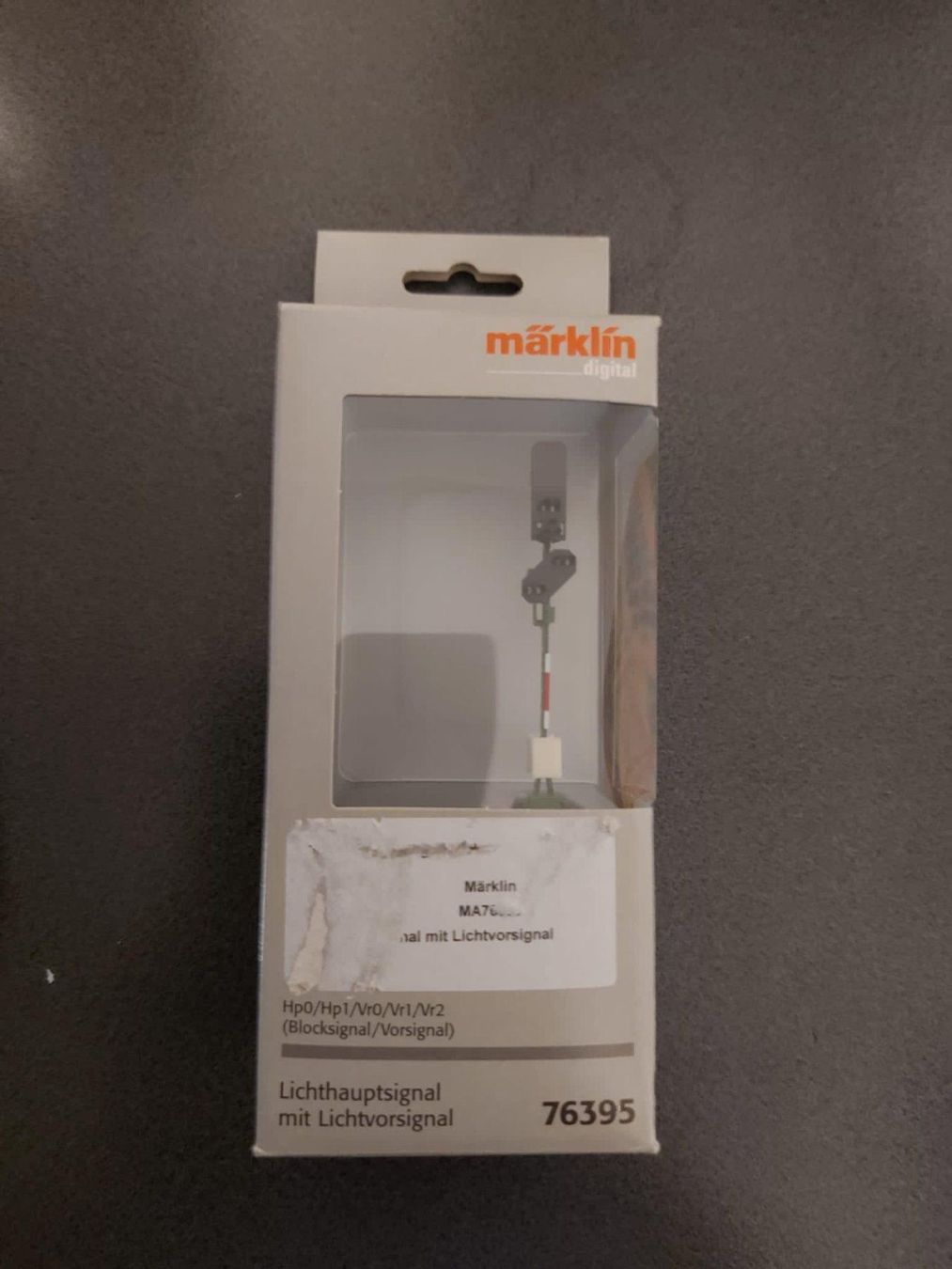 Märklin Modelleisenbahnen: Märklin Lichthaupt- und Lichtvorsignal – Neu und originalverpackt aus Boswil von Blflohmi 1
