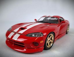 Modellauto BBURAGO VIPER GTS DODGE 1/18