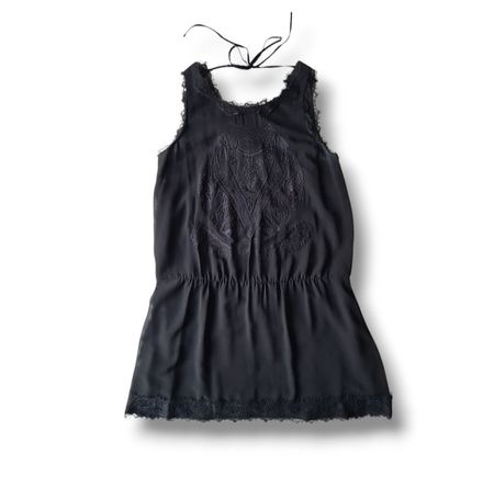 Robe noire été, dos ouvert en V avec dentelle - taille 40