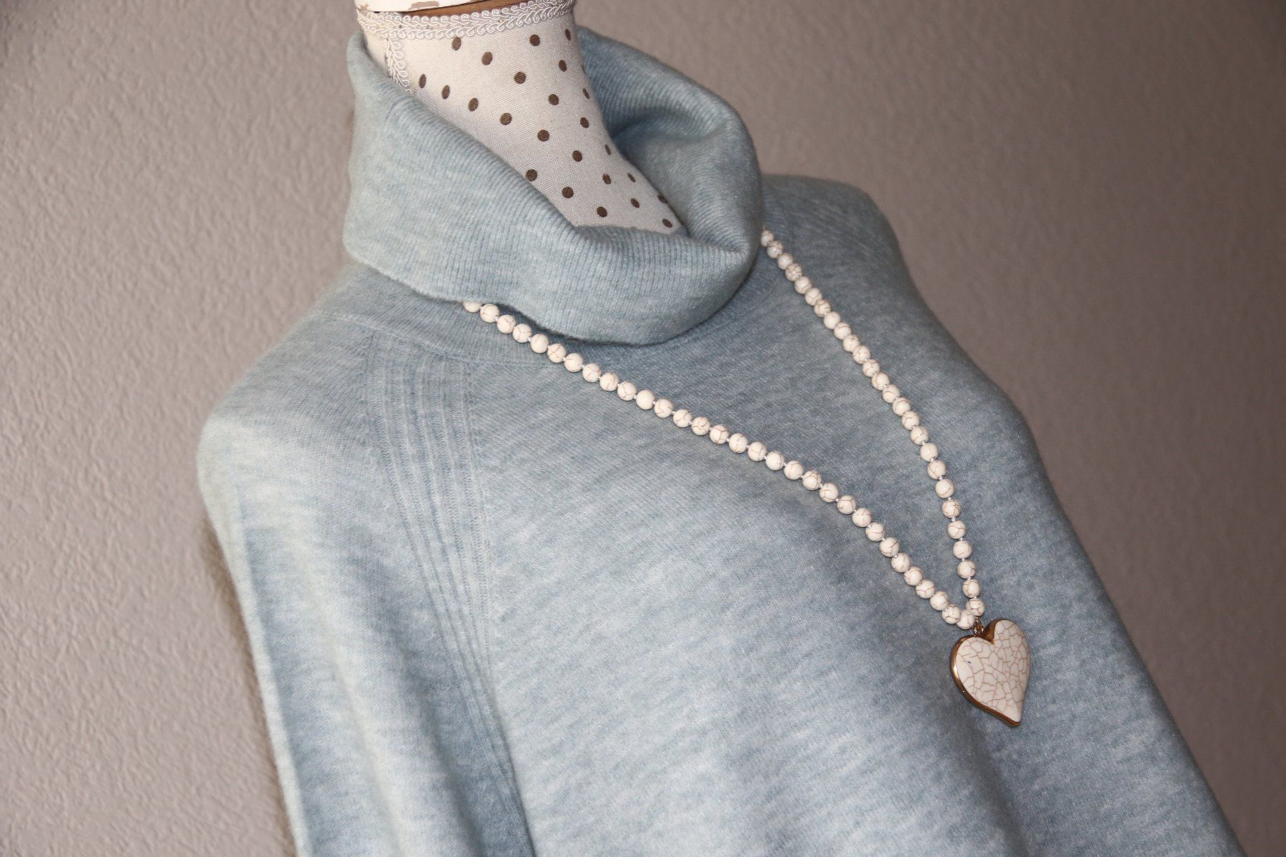 Nile Maglioni & Felpe: NILE wunderschöner Pullover Gr.L-M  NEU – Nuovo e nell'imballaggio originale da Oberwil-Lieli venduto da Svetlana28 3