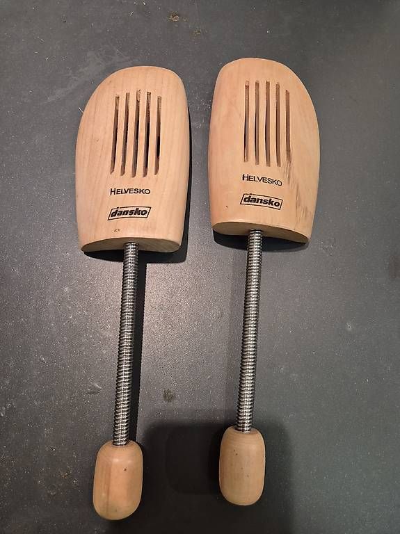 Scarpe da uomo: Schuhspanner Helvesko – Usato da Winkel venduto da petzl01