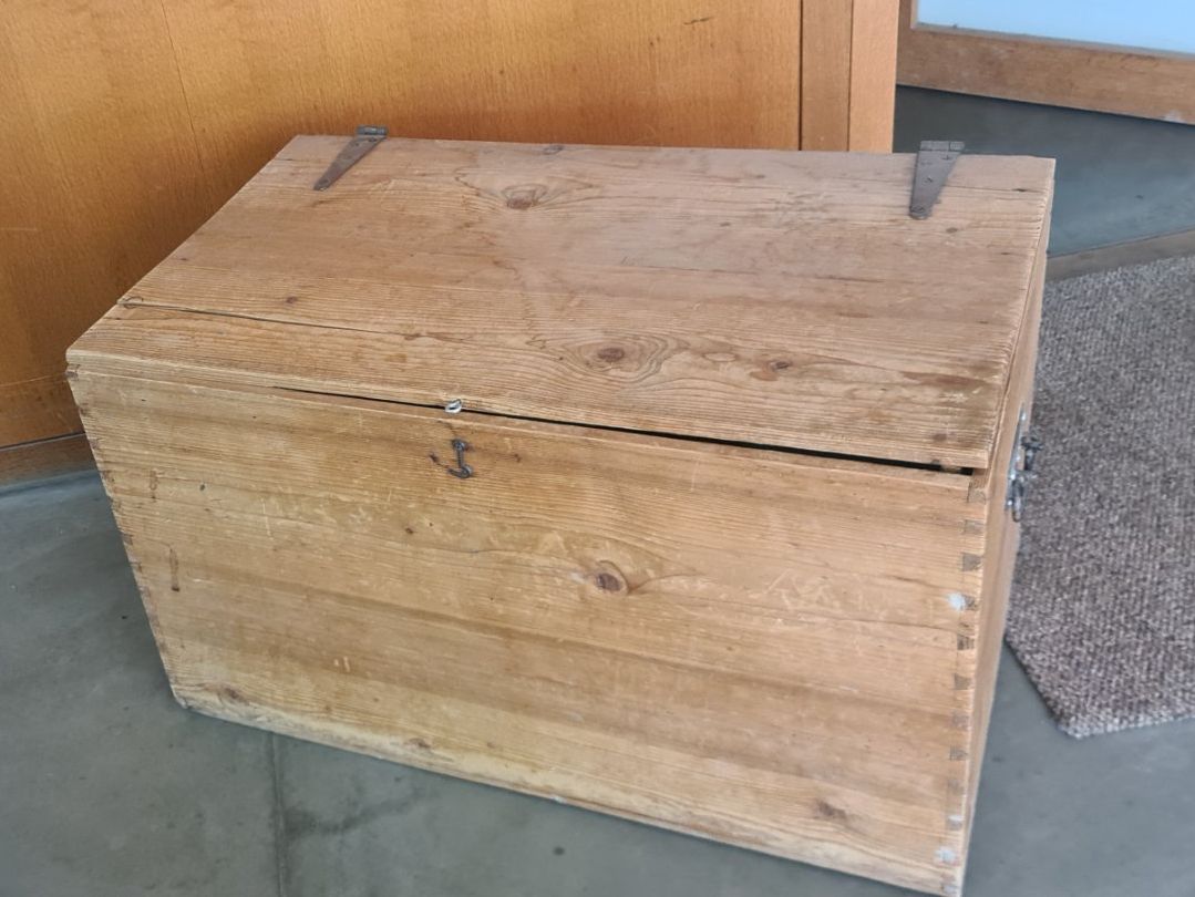 Coffres: Holztruhe – D'occasion à Zürich par svobi46