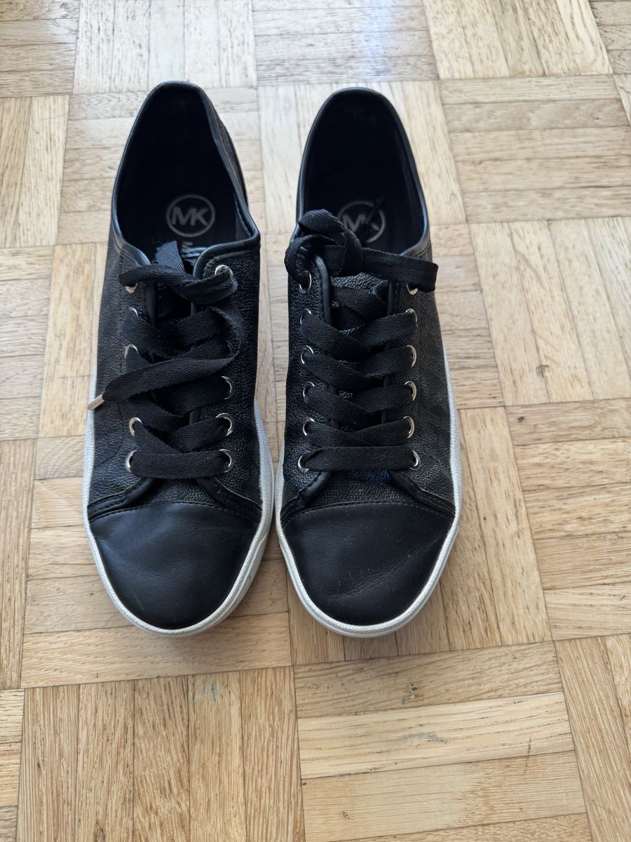 Michael Kors Scarpe da donna: Michael Kors Damen Sneaker,Grösse 37 – Usato da Aadorf venduto da sas_vk8t