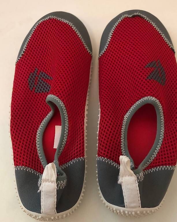 Scarpe da donna: Wasser Schuhe Gr.38 Neu – Usato da Oberbuchsiten venduto da etr_2jg5