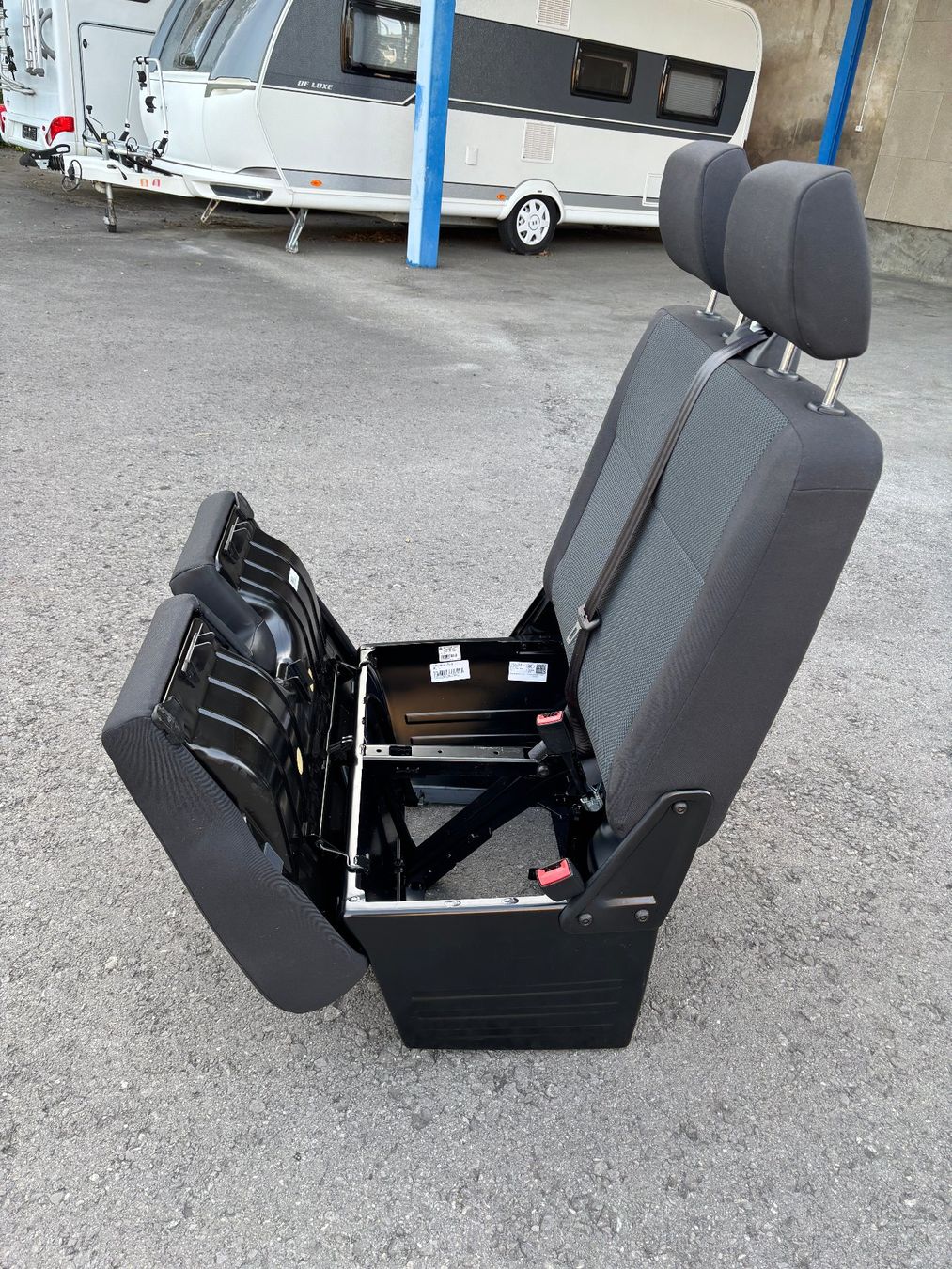 VW Toutes les pièces auto: VW T6 Beifahrersitz – D'occasion à Gams par mir_n5kk 4