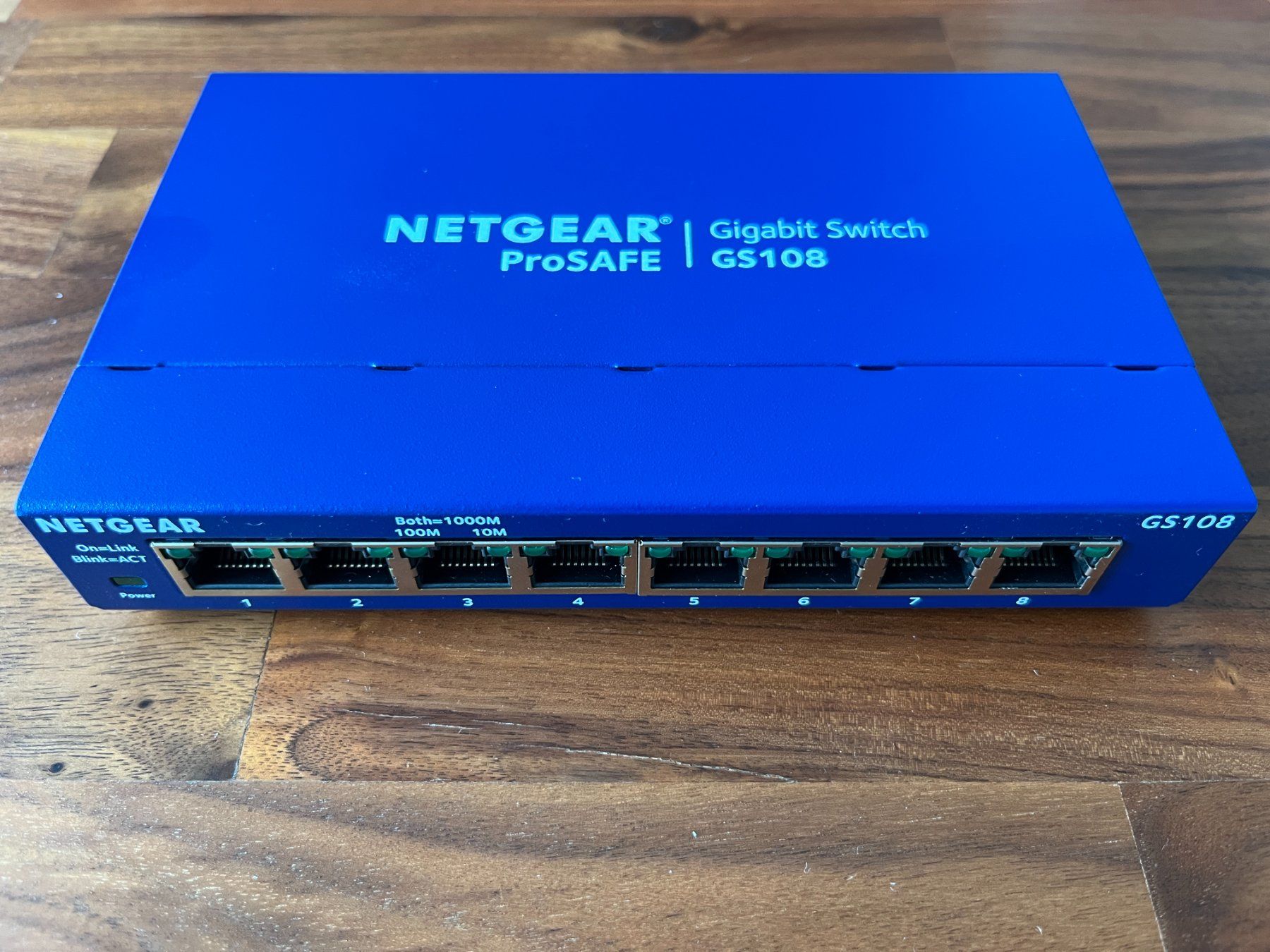 Hubs & Switches: Netgear ProSAFE Gigabit Switch – Gebraucht aus Hirzel von  1