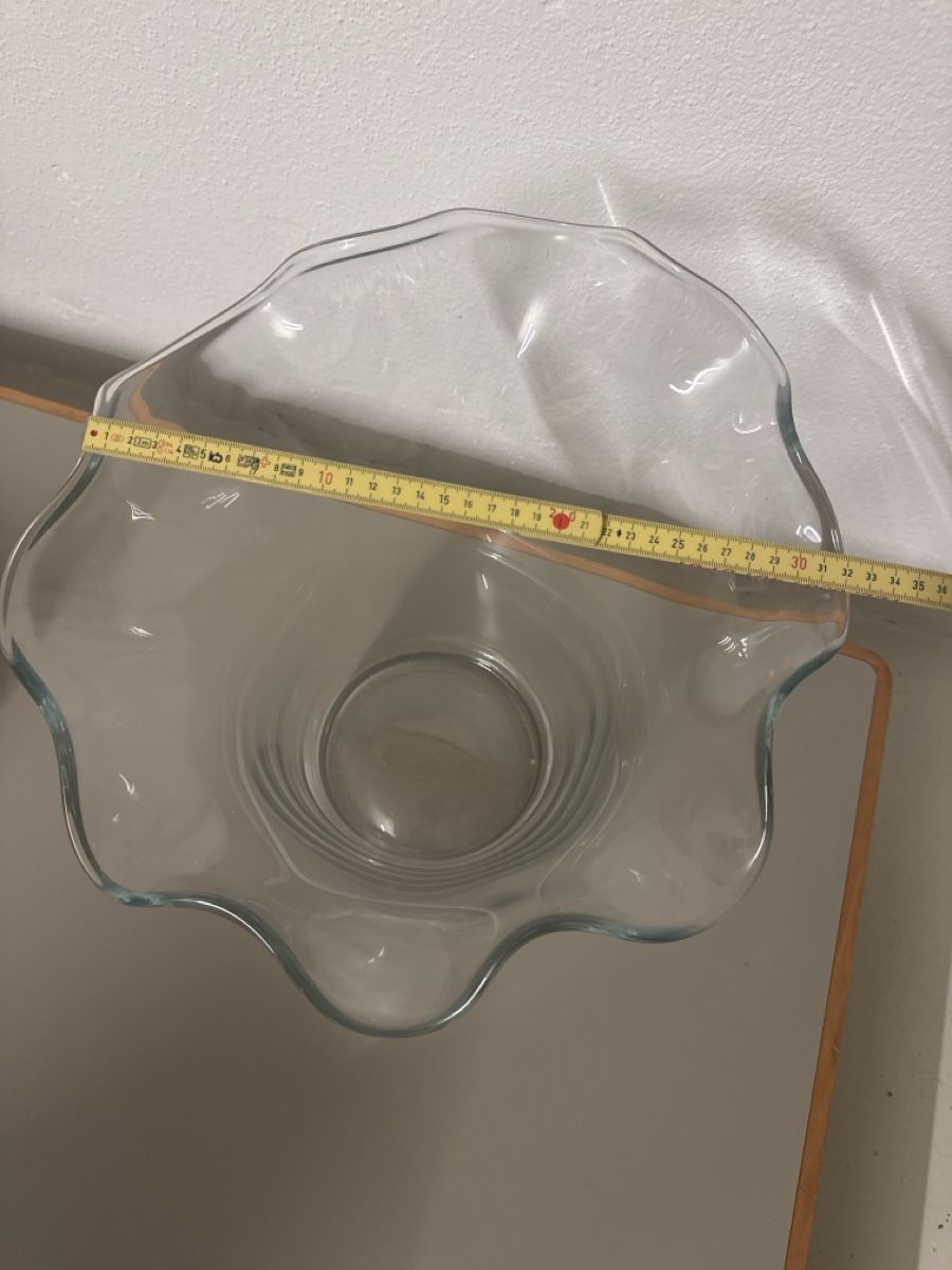Vasen & Gefässe: Grosse Glasvase mit Wellenrand – Gebraucht aus Zürich von Leined 1