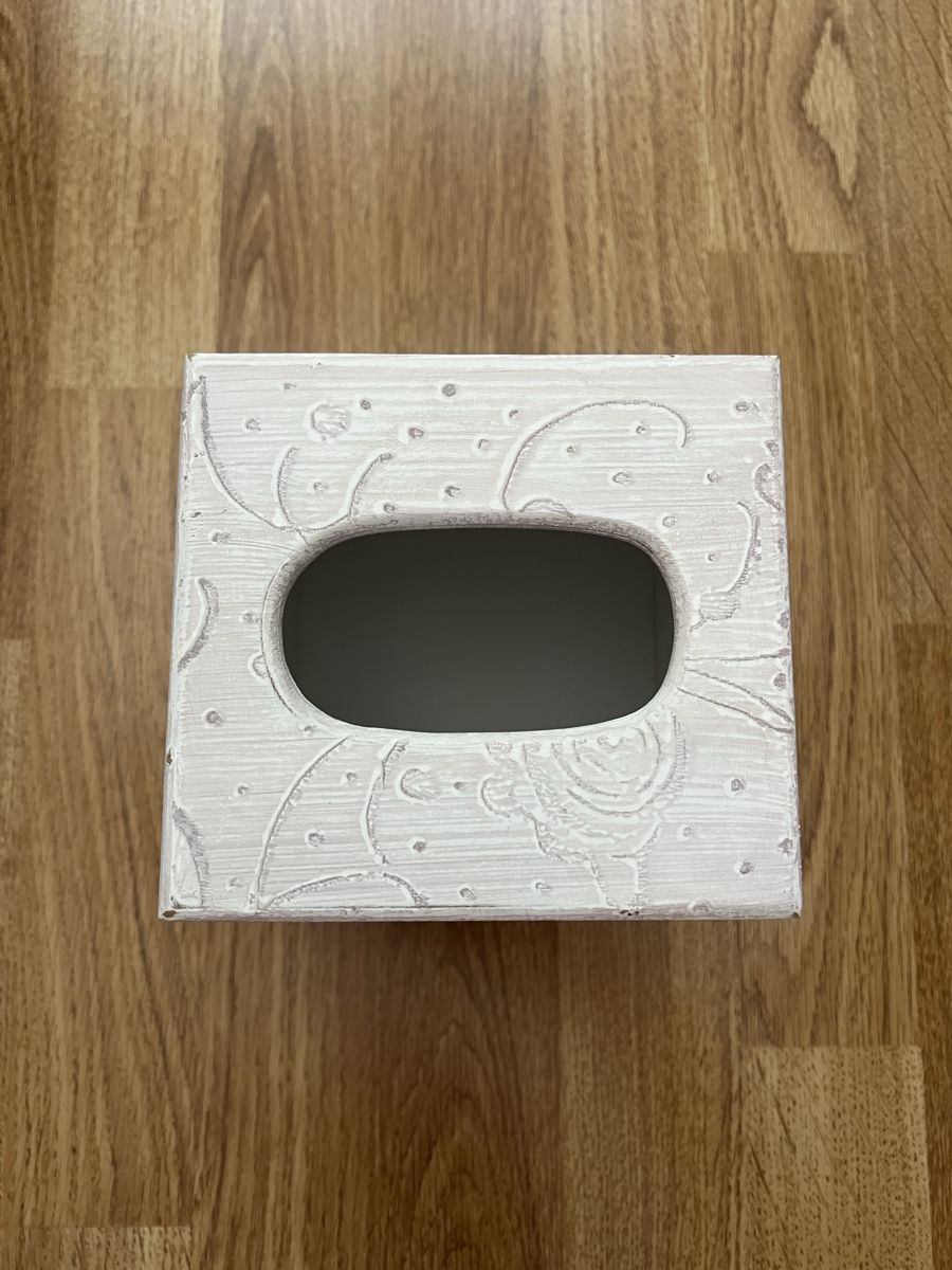Altro in  Abbigliamento & Accessori: Taschentuchbox weiss mit floralem Muster – Nuovo (secondo la descrizione) da Embrach venduto da selviv 1