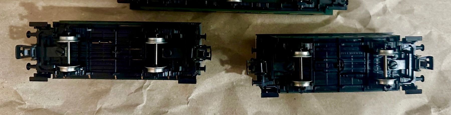 Märklin Modellini di ferrovie: 2x Märklin ÖBB Personenwagen – Usato da Oftringen venduto da ib.85 3