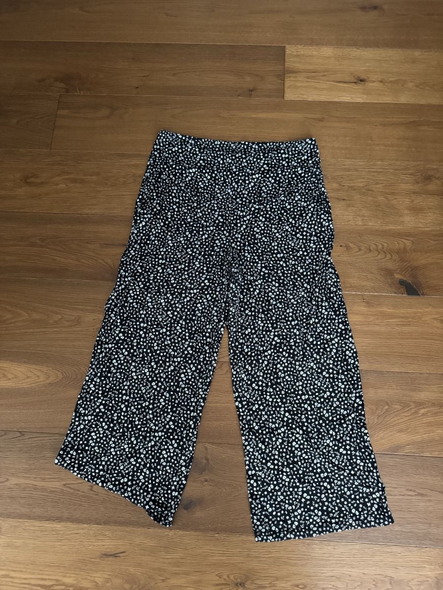 Pantaloni: Bequeme Umstandshose Gr. 44/46 – Usato da Waltenschwil venduto da tschutschgi