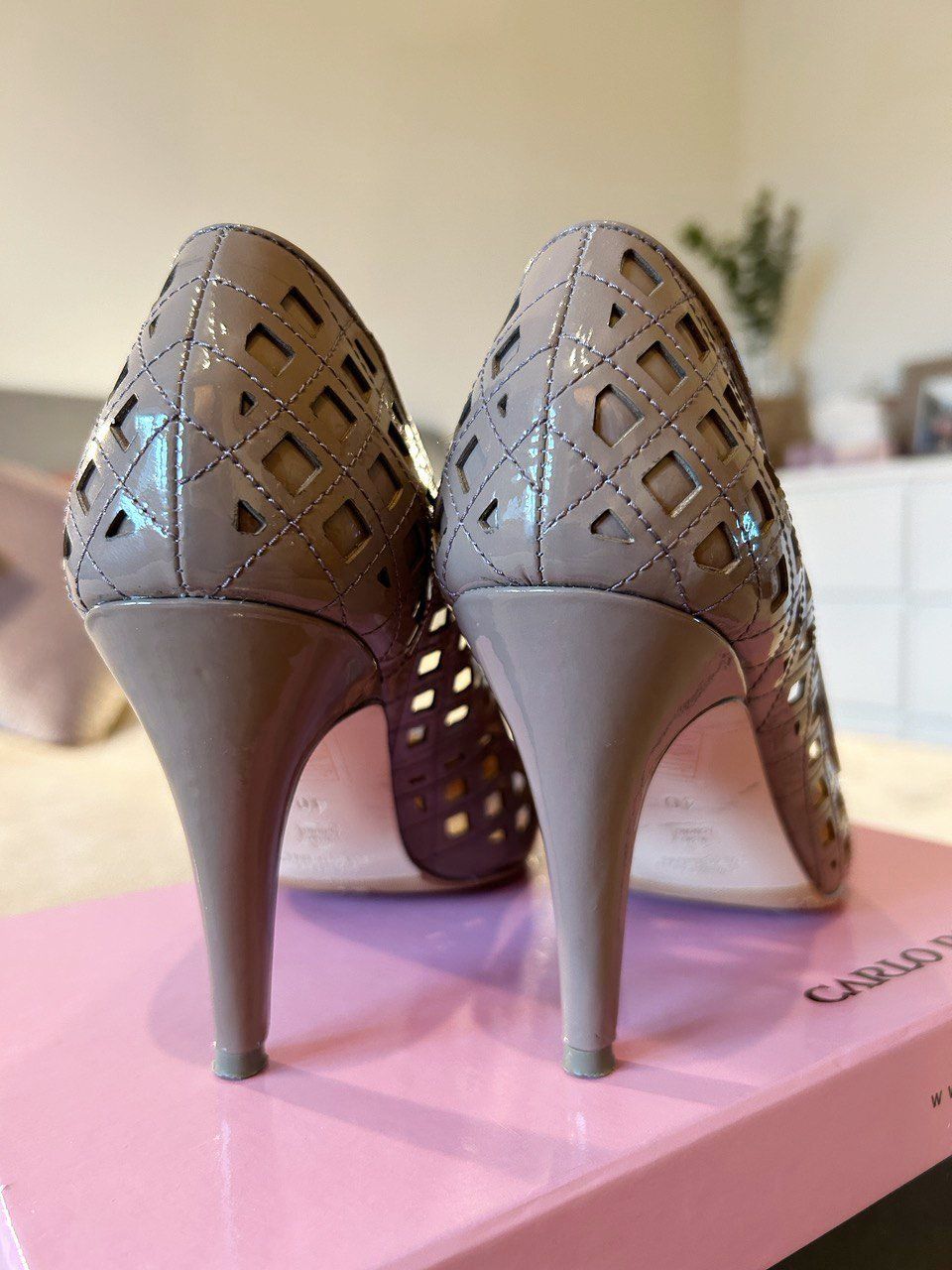Scarpe da donna: Neuwertige Pumps_Echtleder_Gr.40 – Nuovo (secondo la descrizione) da Brugg AG venduto da IliaB 2